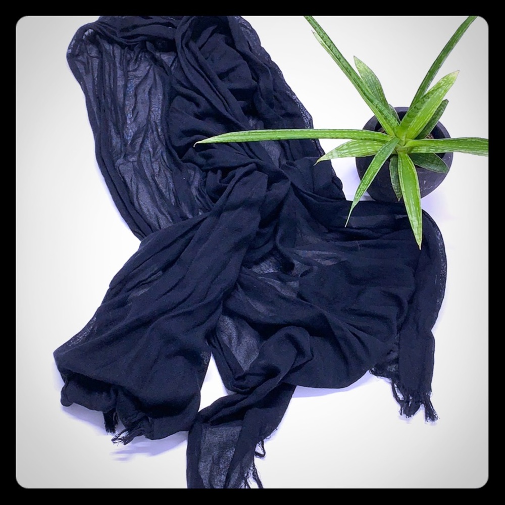 Black linen and cotton blend Muji scarf